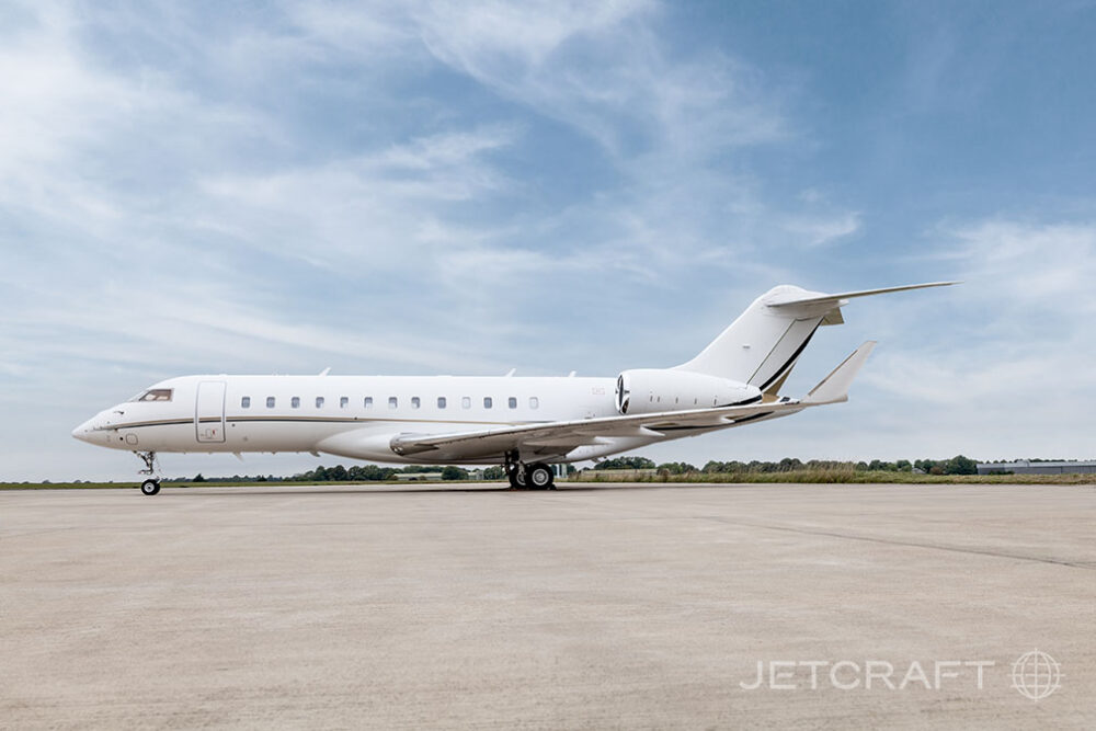 2012 Bombardier Global 6000 S/N 9437