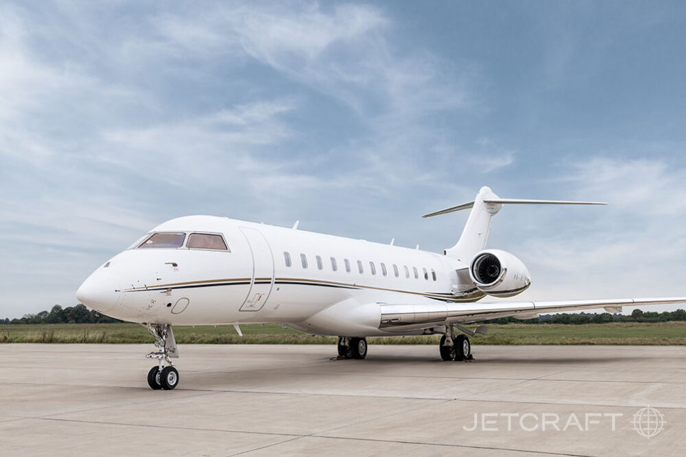 2012 Bombardier Global 6000 S/N 9437