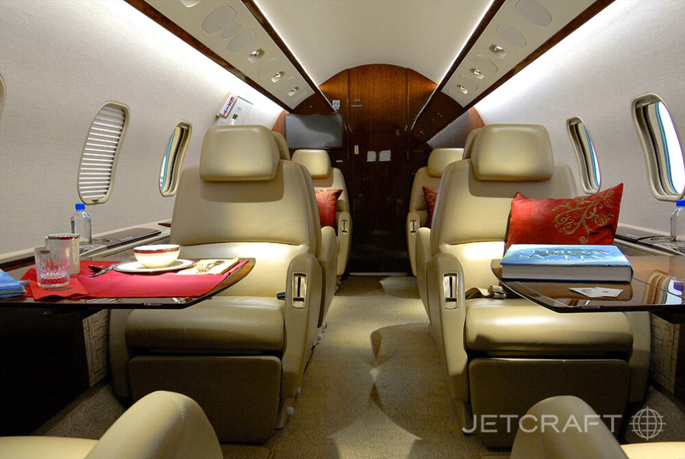 2006 Bombardier Challenger 300 S/N 20110