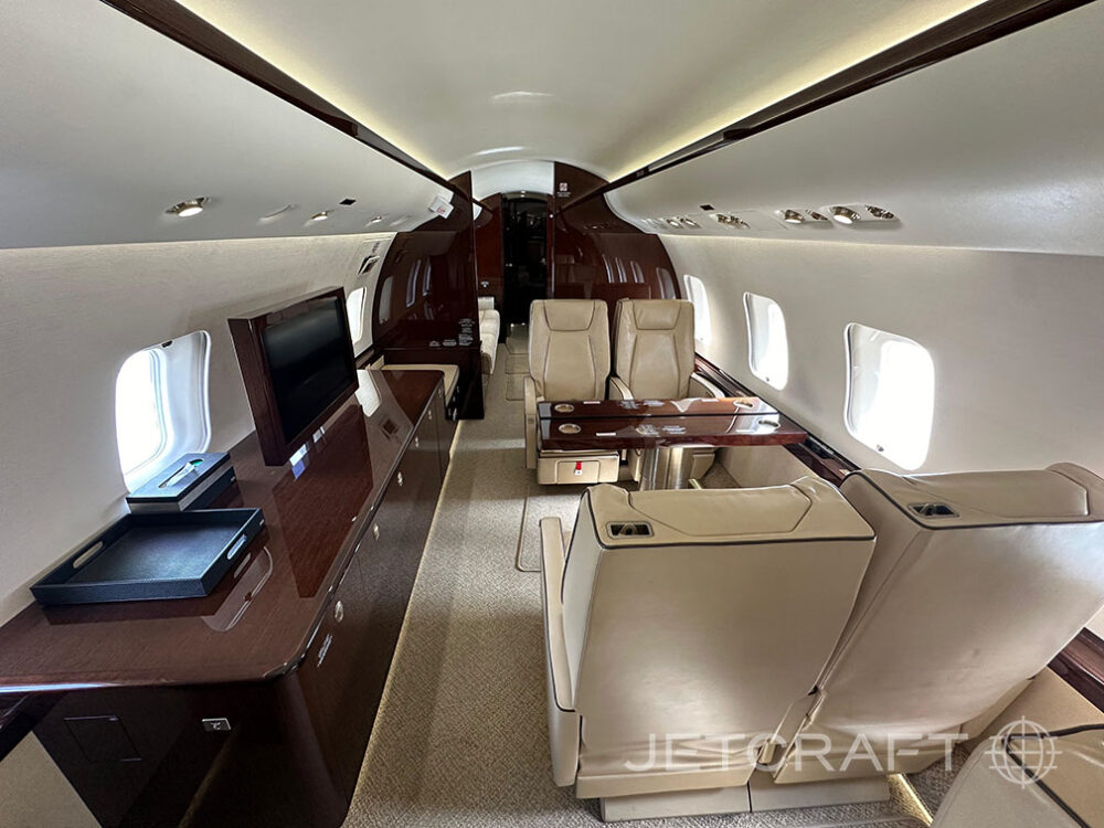 2015 Bombardier Global 6000