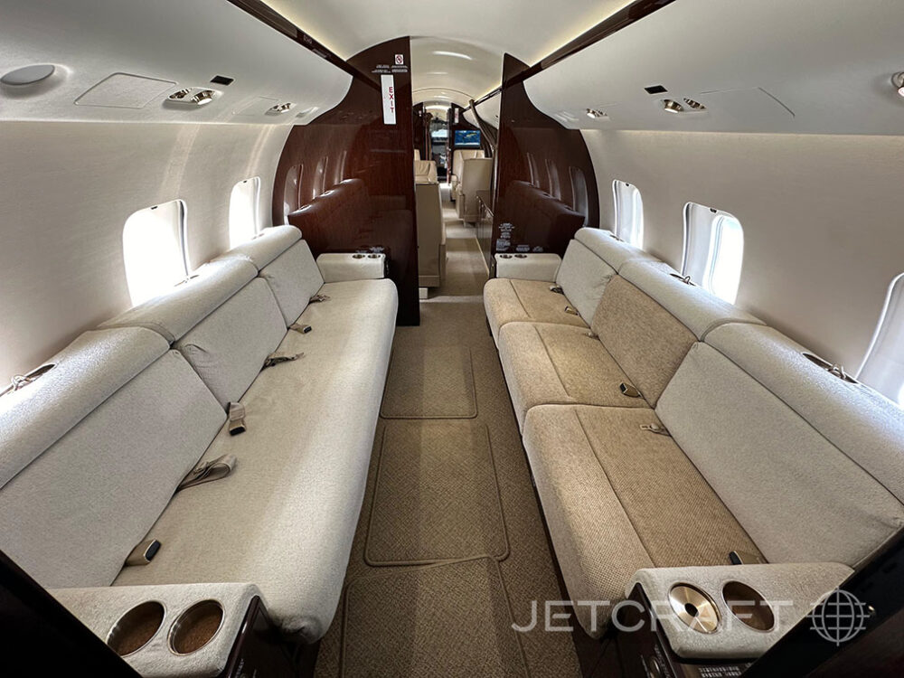 2015 Bombardier Global 6000